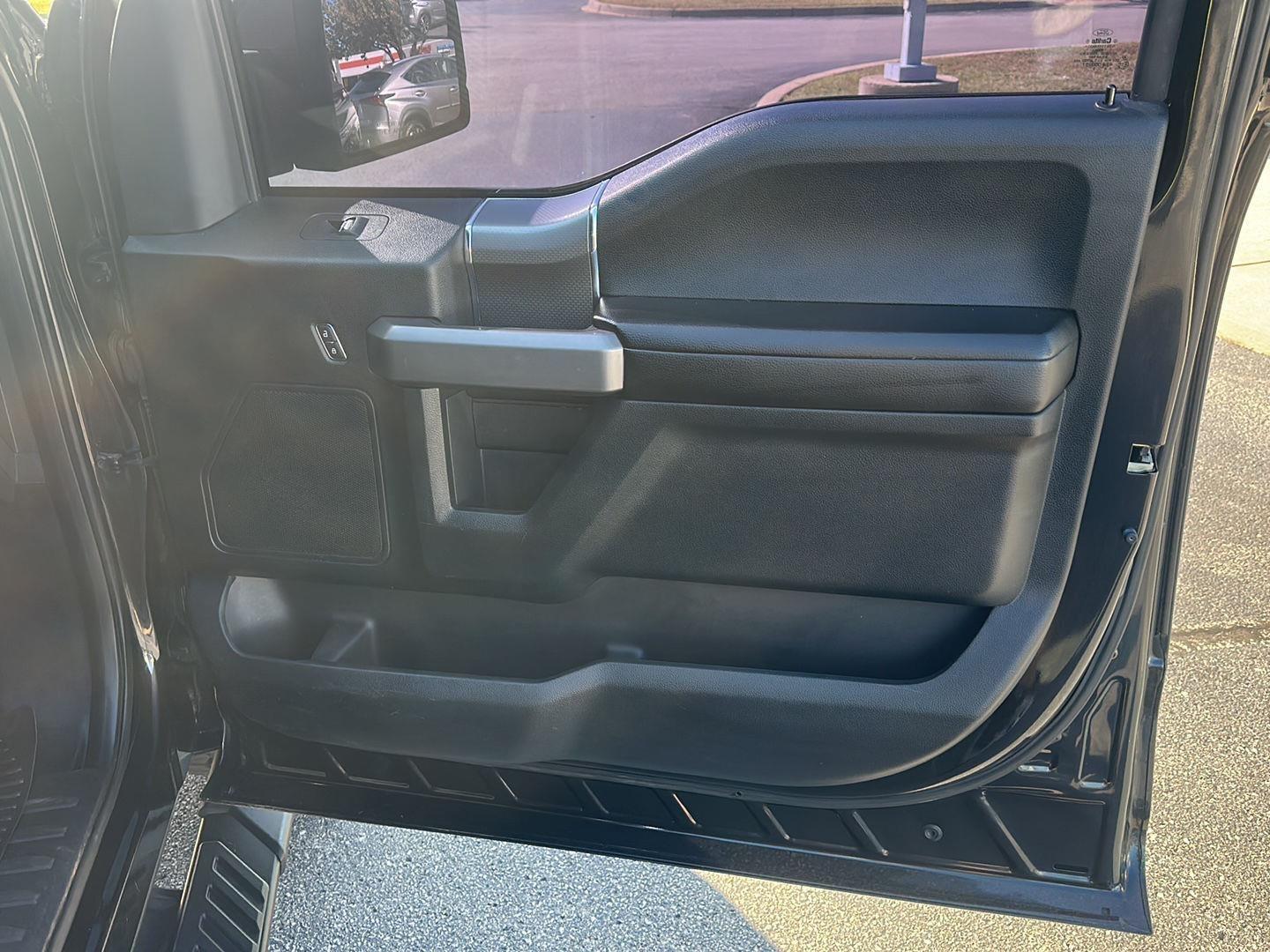 Ford F-150 XLT SuperCrew 6.5-ft. Bed 4WD 2015
