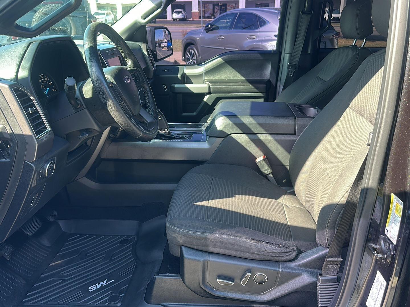 Ford F-150 XLT SuperCrew 6.5-ft. Bed 4WD 2015