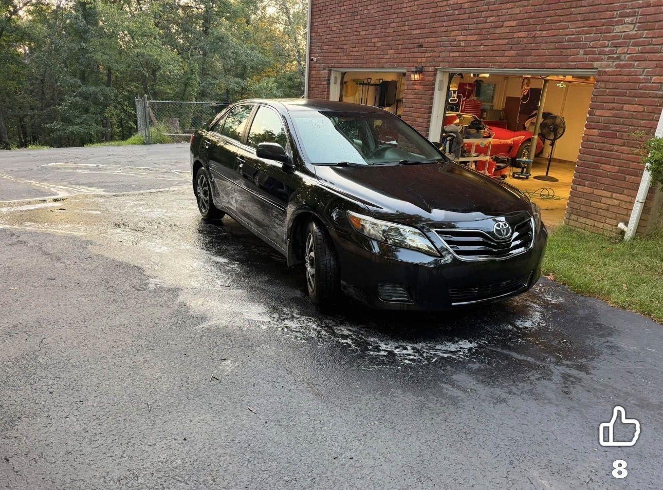 Toyota Camry SE 6-Spd MT 2010