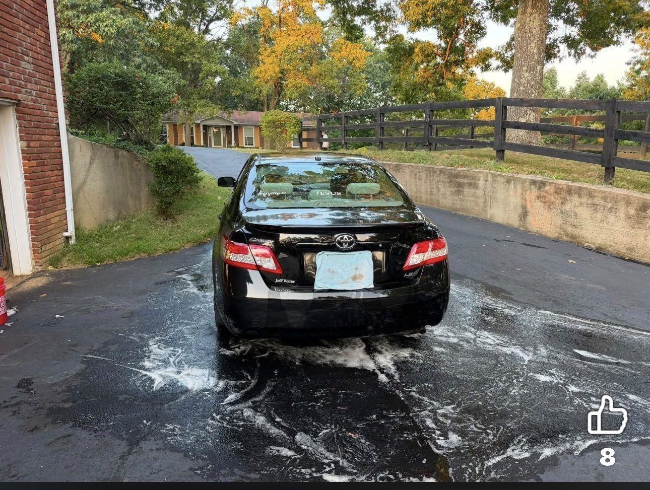 Toyota Camry SE 6-Spd MT 2010