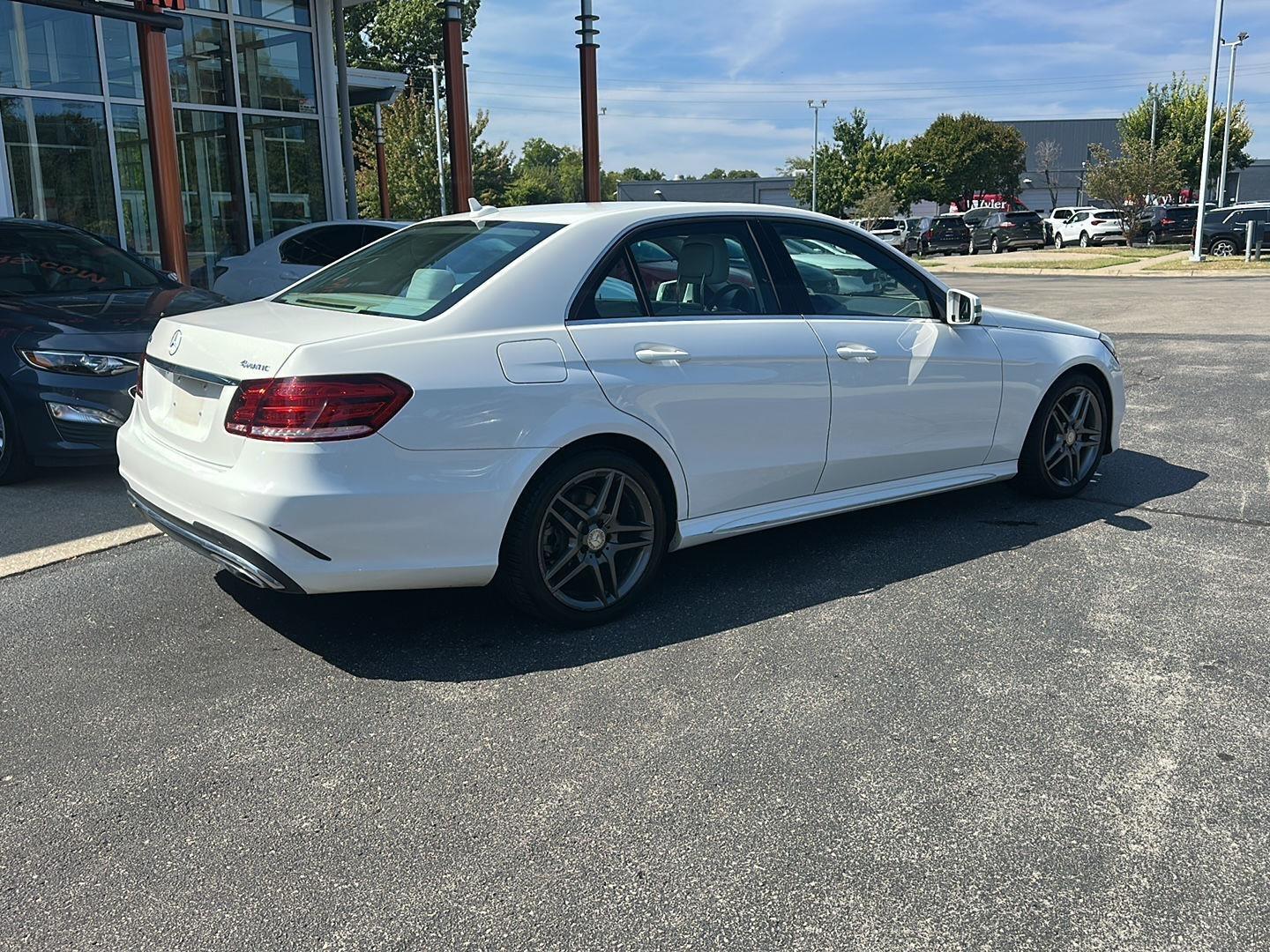 Mercedes-Benz E-Class E350 Luxury 4MATIC Sedan 2016
