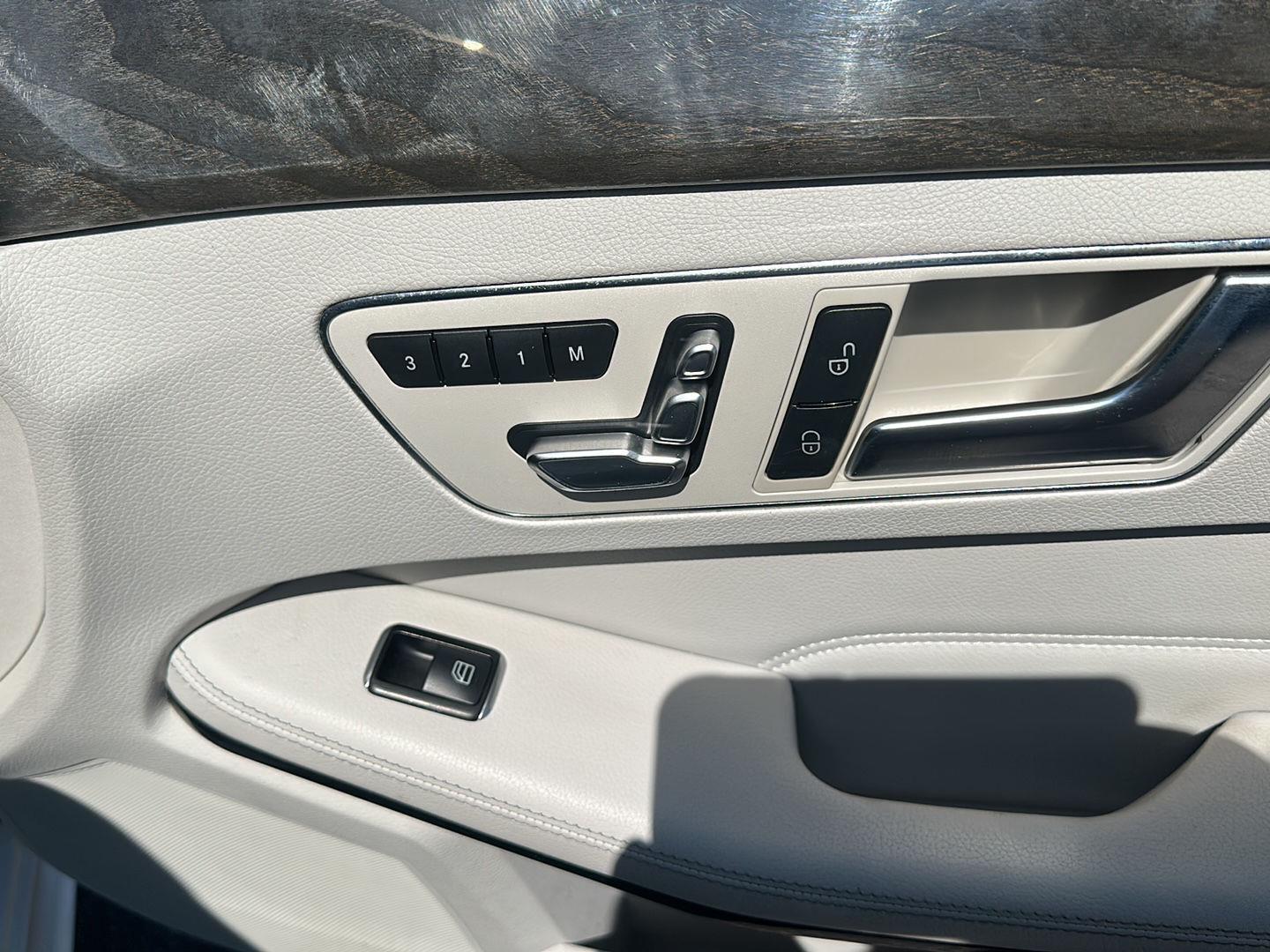 Mercedes-Benz E-Class E350 Luxury 4MATIC Sedan 2016
