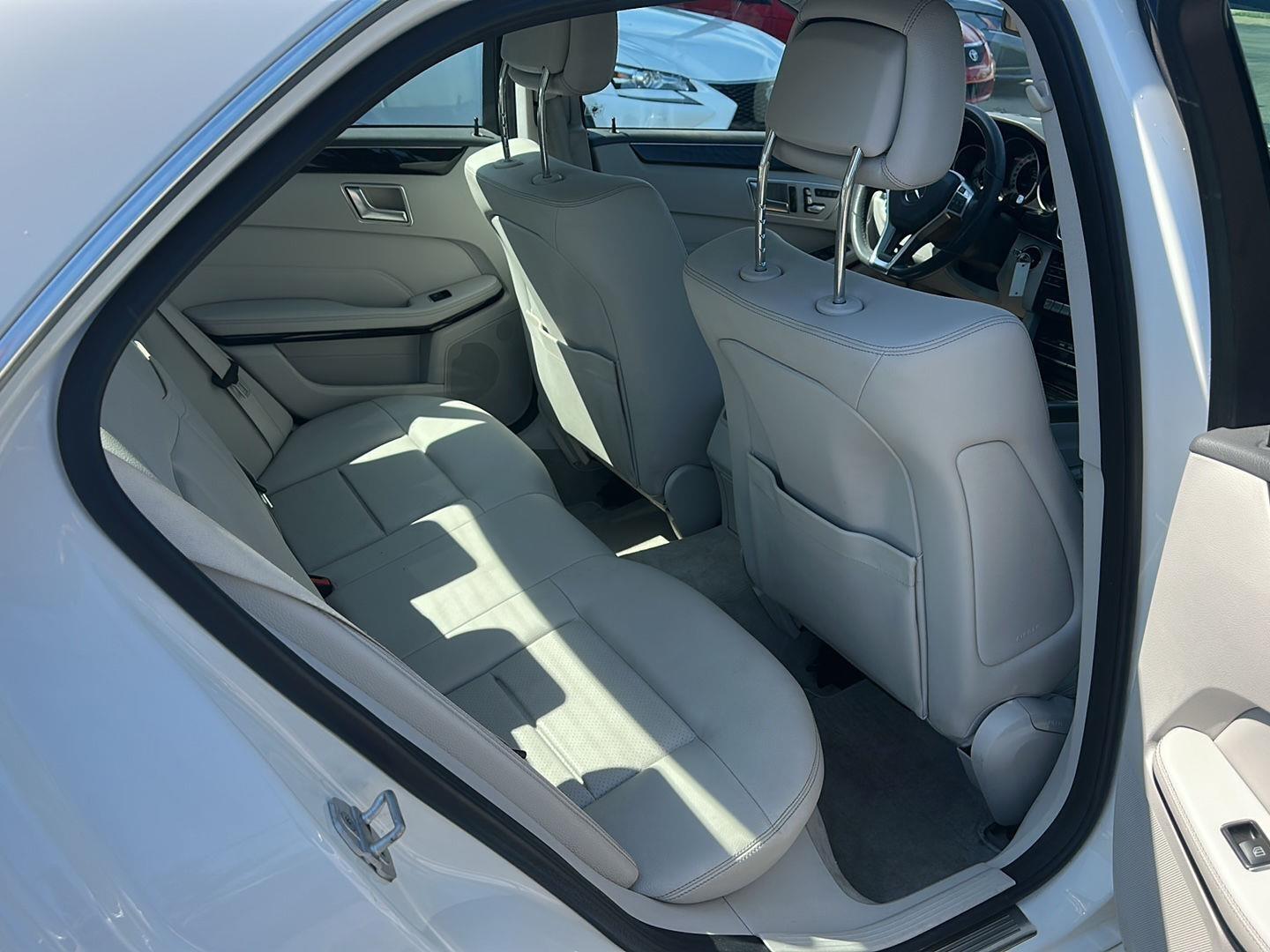 Mercedes-Benz E-Class E350 Luxury 4MATIC Sedan 2016