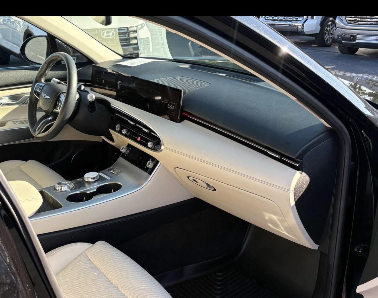 Genesis GV70 2.5T 2026