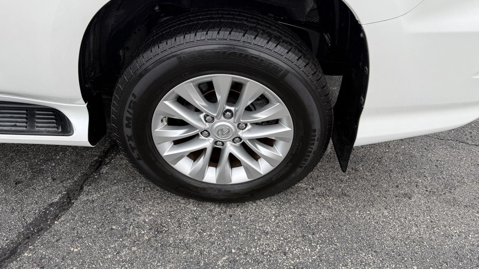 Lexus GX 460 Base 2022