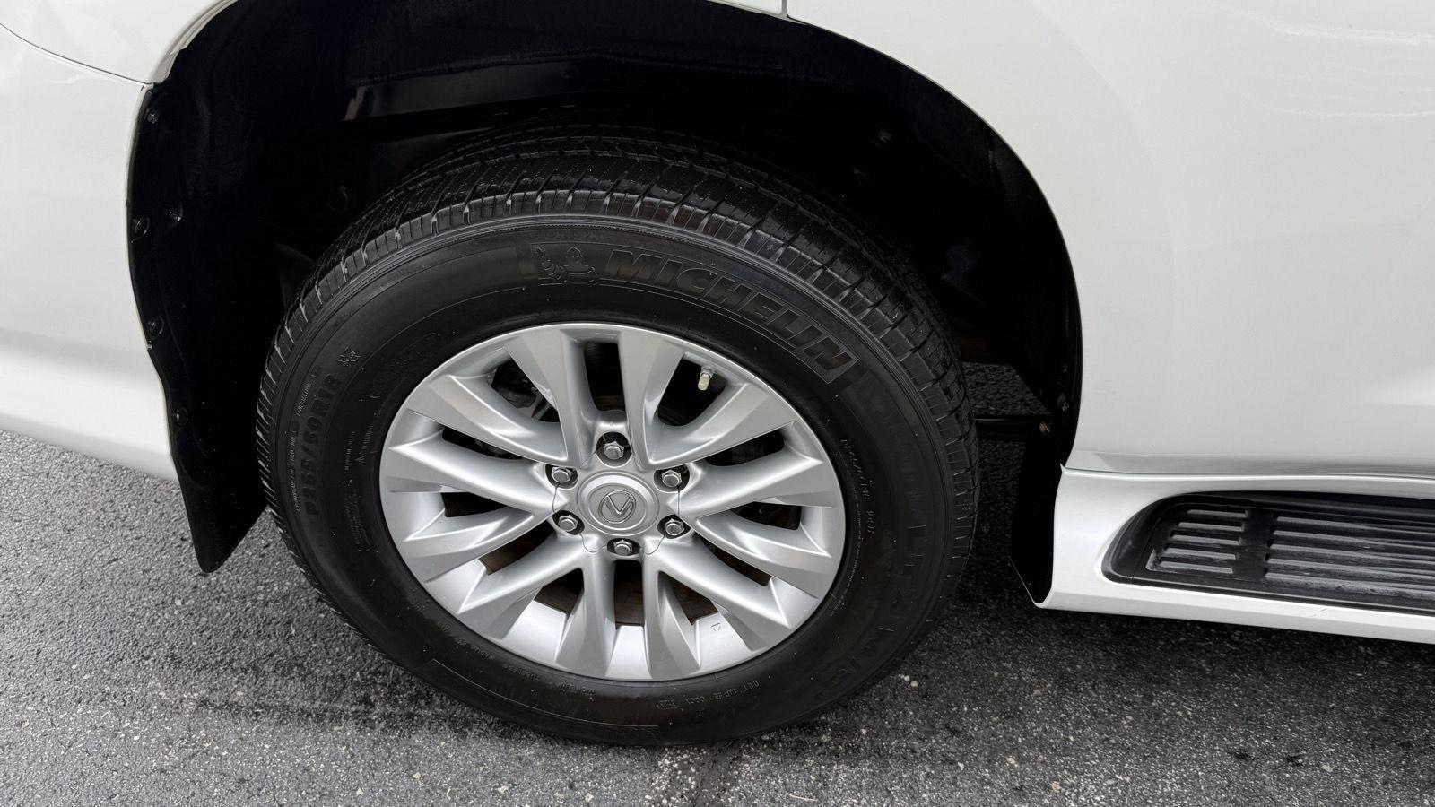 Lexus GX 460 Base 2022