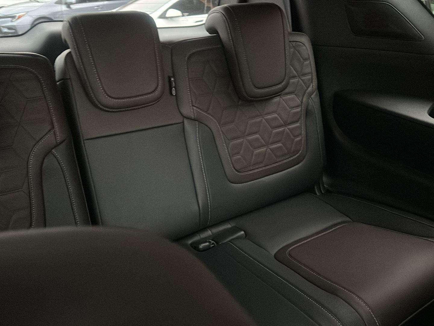 Nissan Armada Platinum 4WD 2025