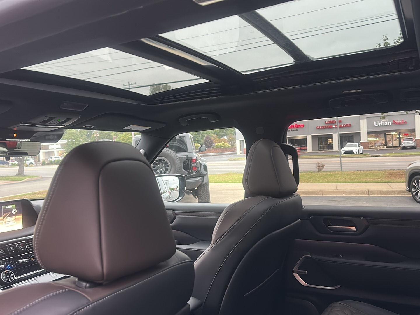 Nissan Armada Platinum 4WD 2025