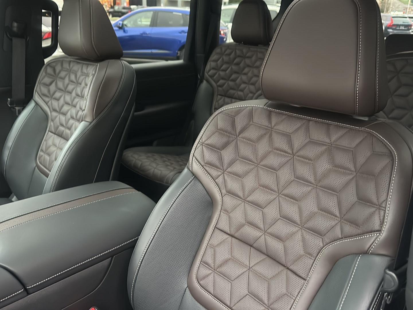 Nissan Armada Platinum 4WD 2025