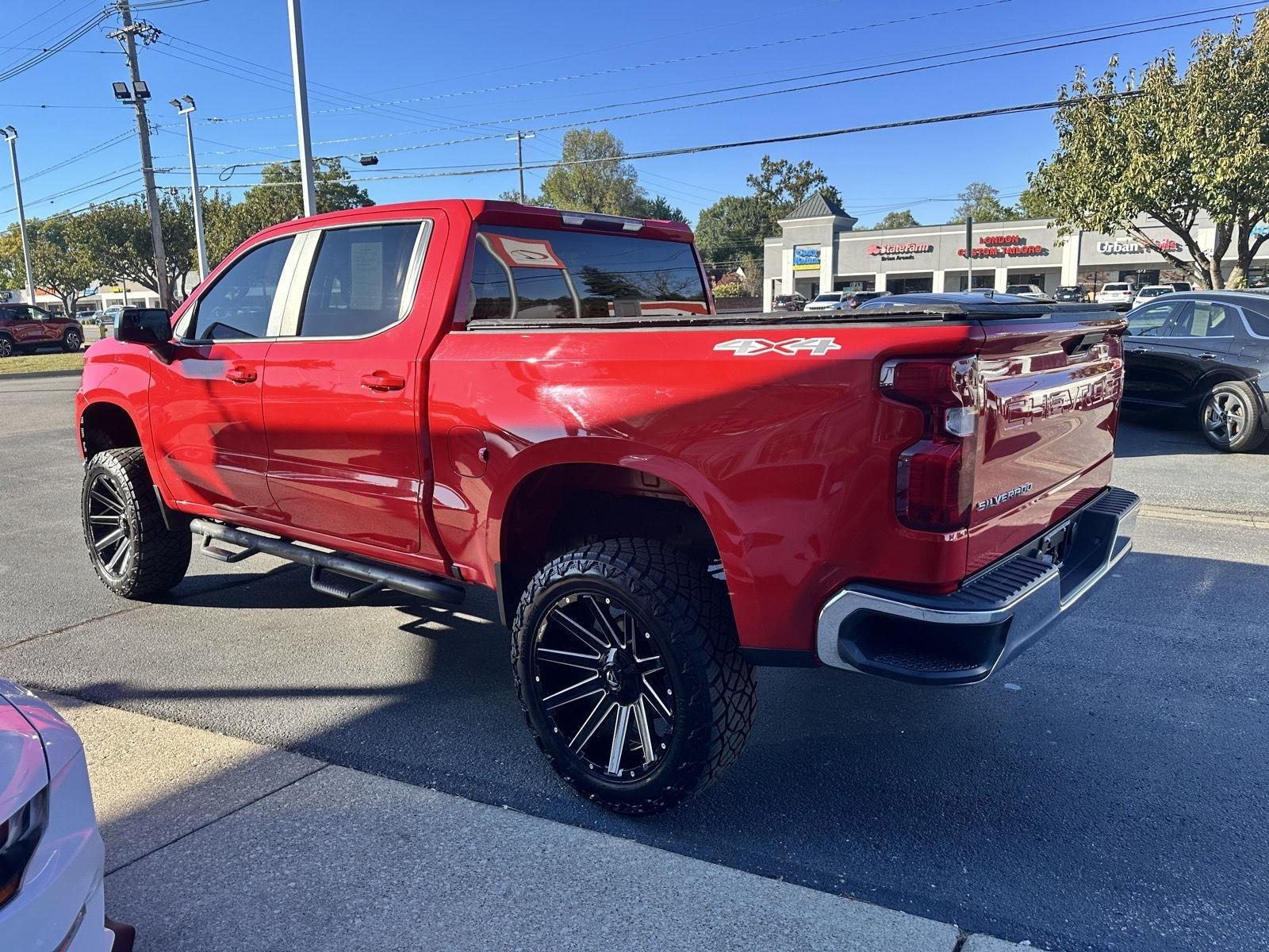 Chevrolet Silverado 1500 LT Crew Cab 4WD 2019