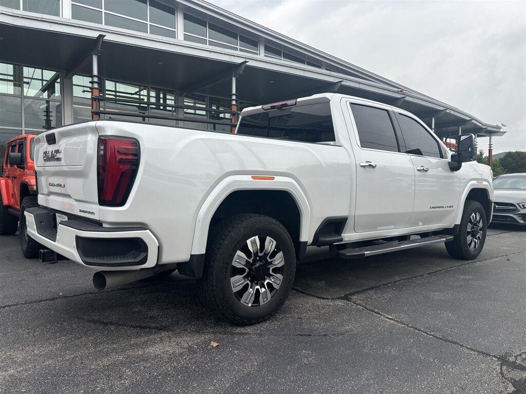 GMC Sierra 2500HD Denali Crew Cab 4WD SB 2025