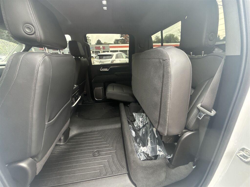 GMC Sierra 2500HD Denali Crew Cab 4WD SB 2025