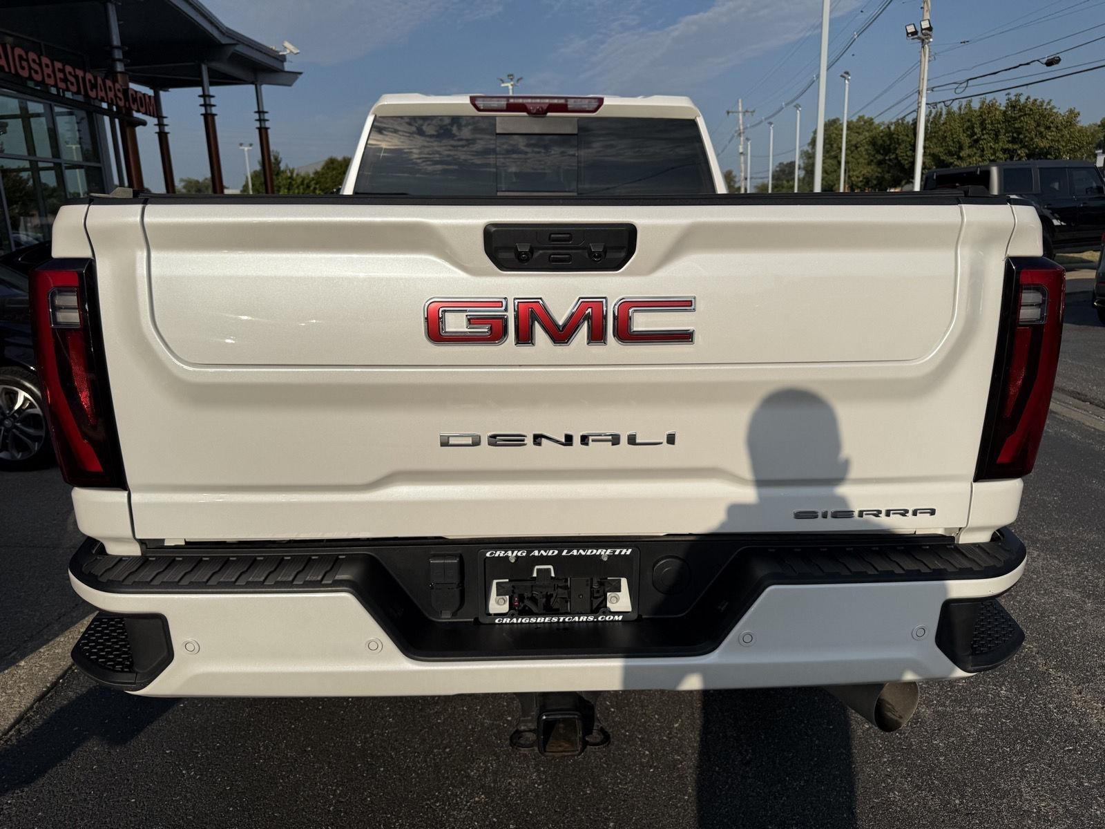 GMC Sierra 2500HD Denali Crew Cab 4WD SB 2025