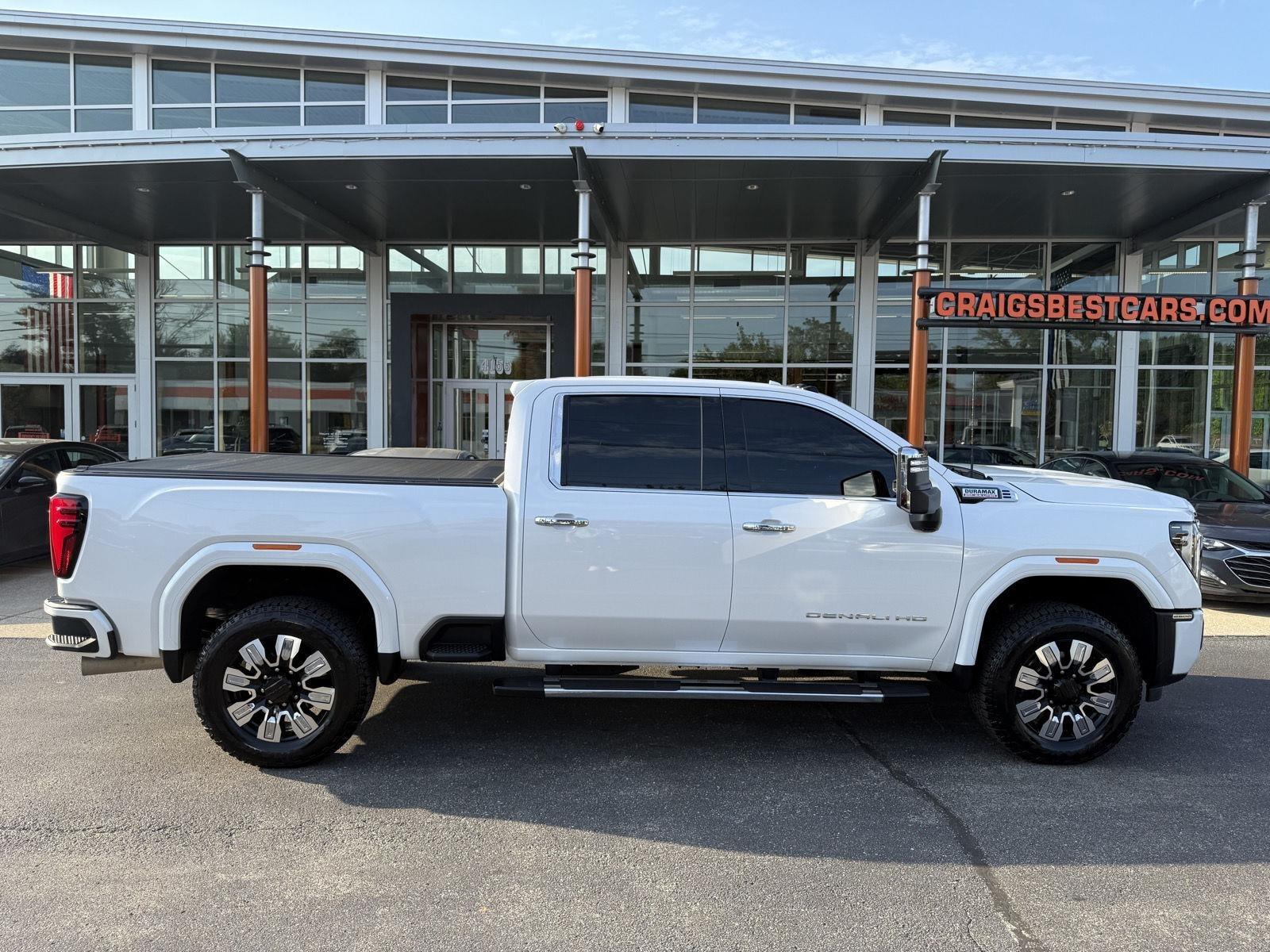 GMC Sierra 2500HD Denali Crew Cab 4WD SB 2025