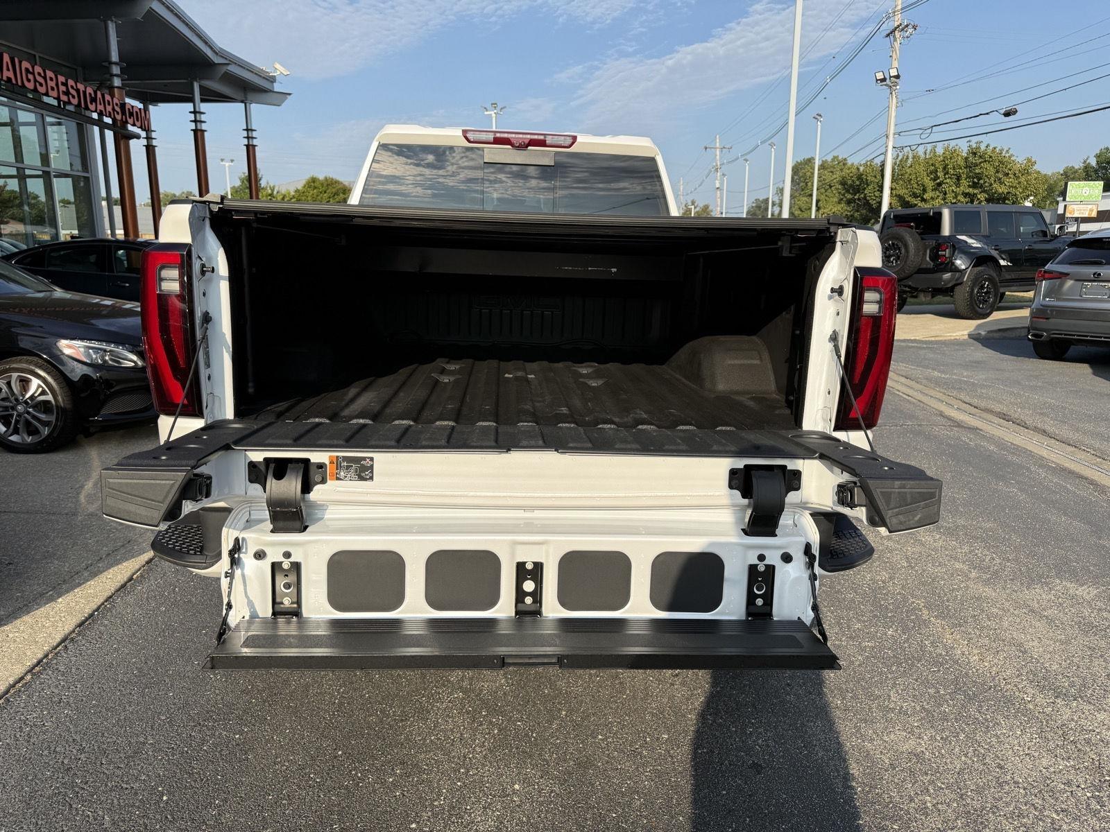 GMC Sierra 2500HD Denali Crew Cab 4WD SB 2025