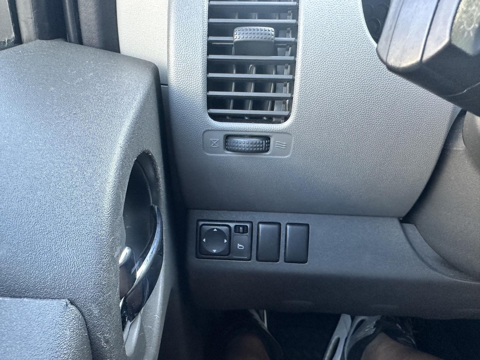 Nissan Xterra S 4WD 2007