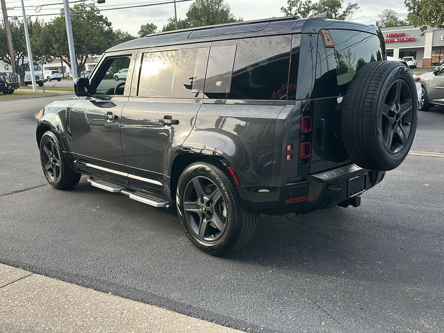 Land Rover Defender 110 X-Dynamic SE 2023