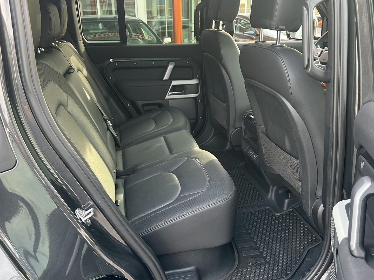 Land Rover Defender 110 X-Dynamic SE 2023