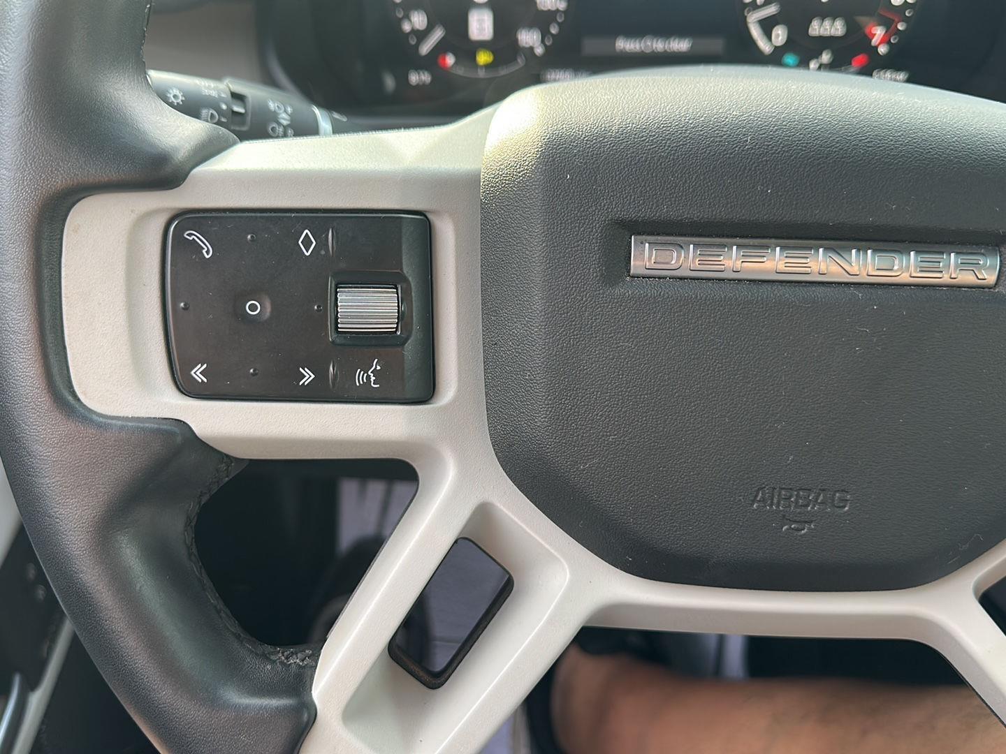 Land Rover Defender 110 X-Dynamic SE 2023
