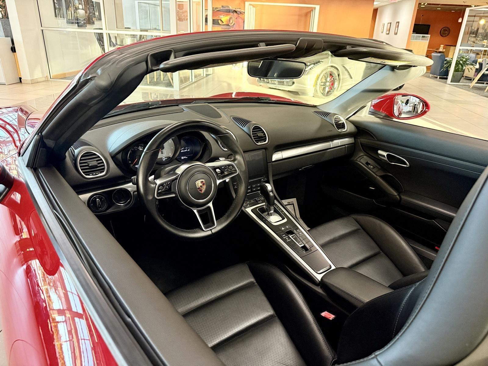 Porsche 718 Boxster photo 37