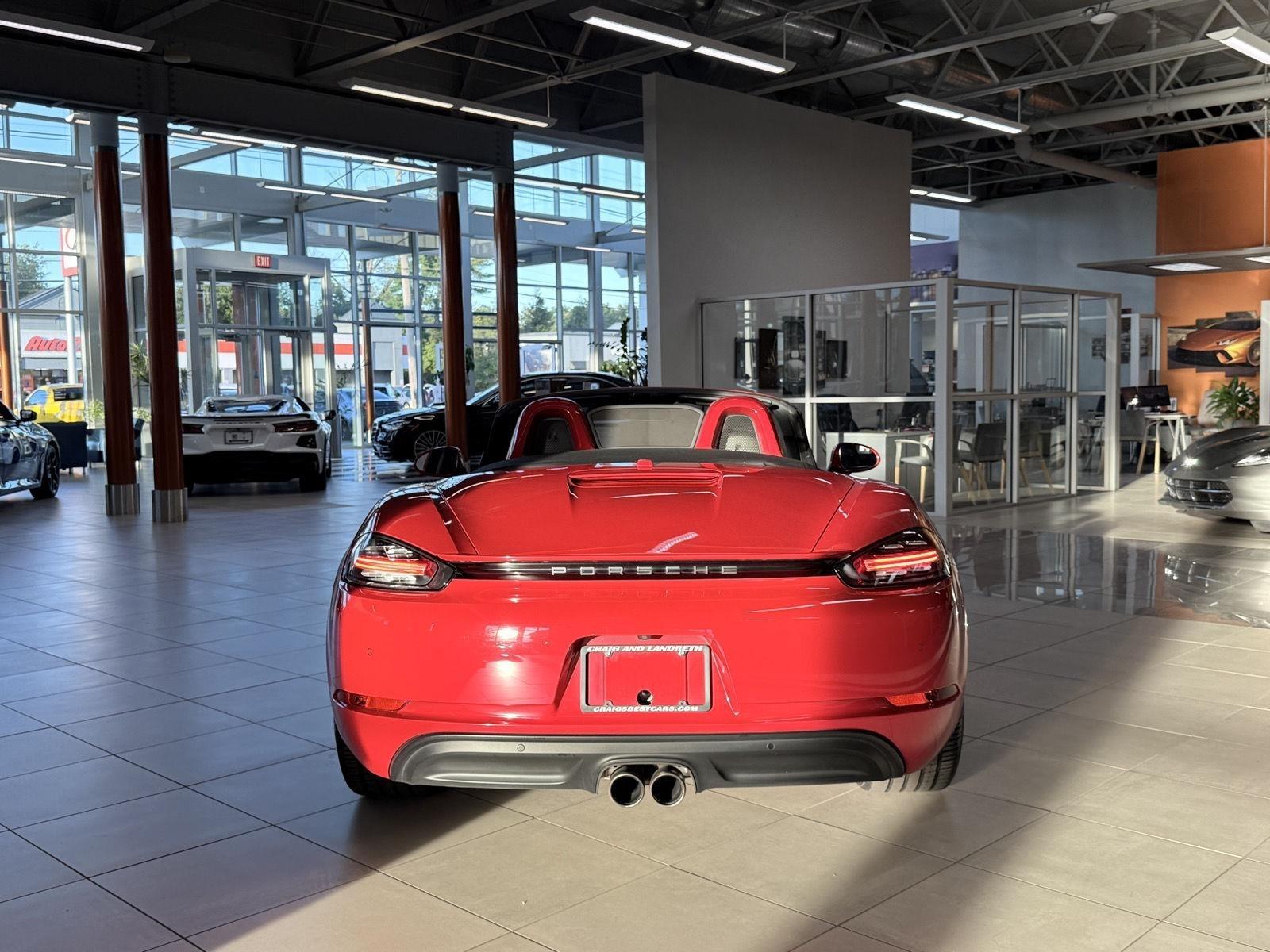 Porsche 718 Boxster photo 39