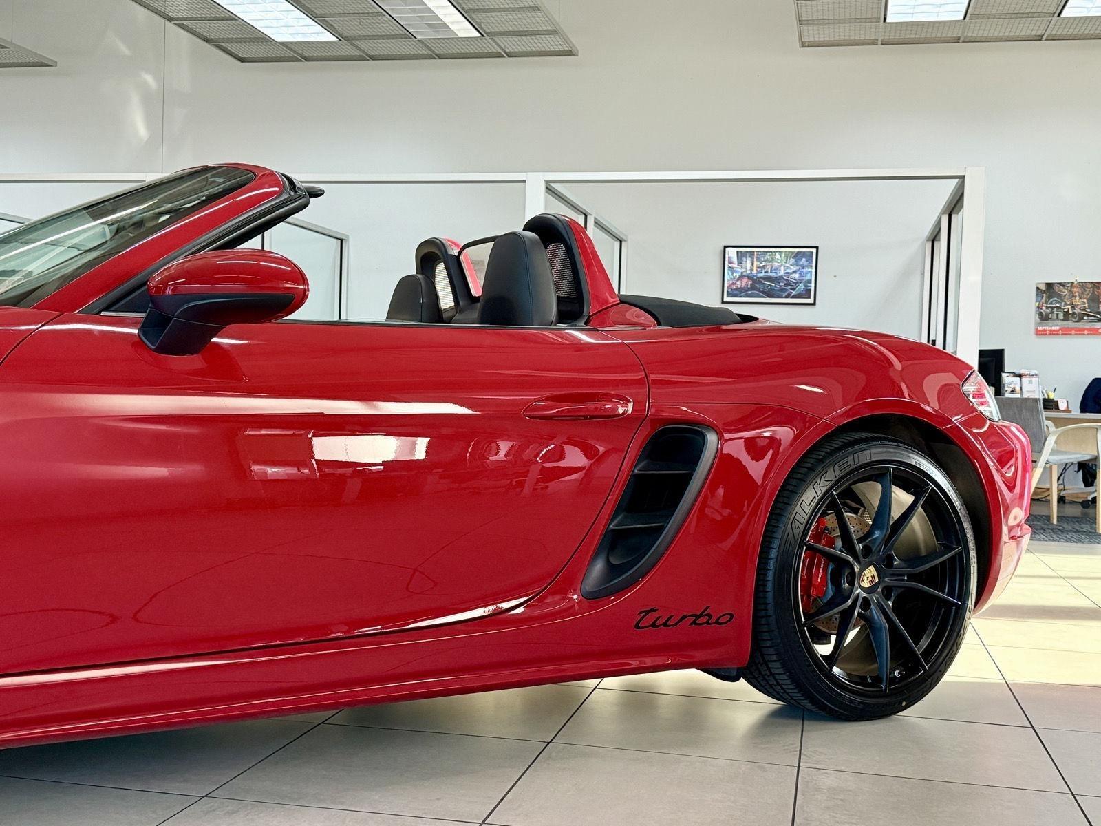 Porsche 718 Boxster photo 43