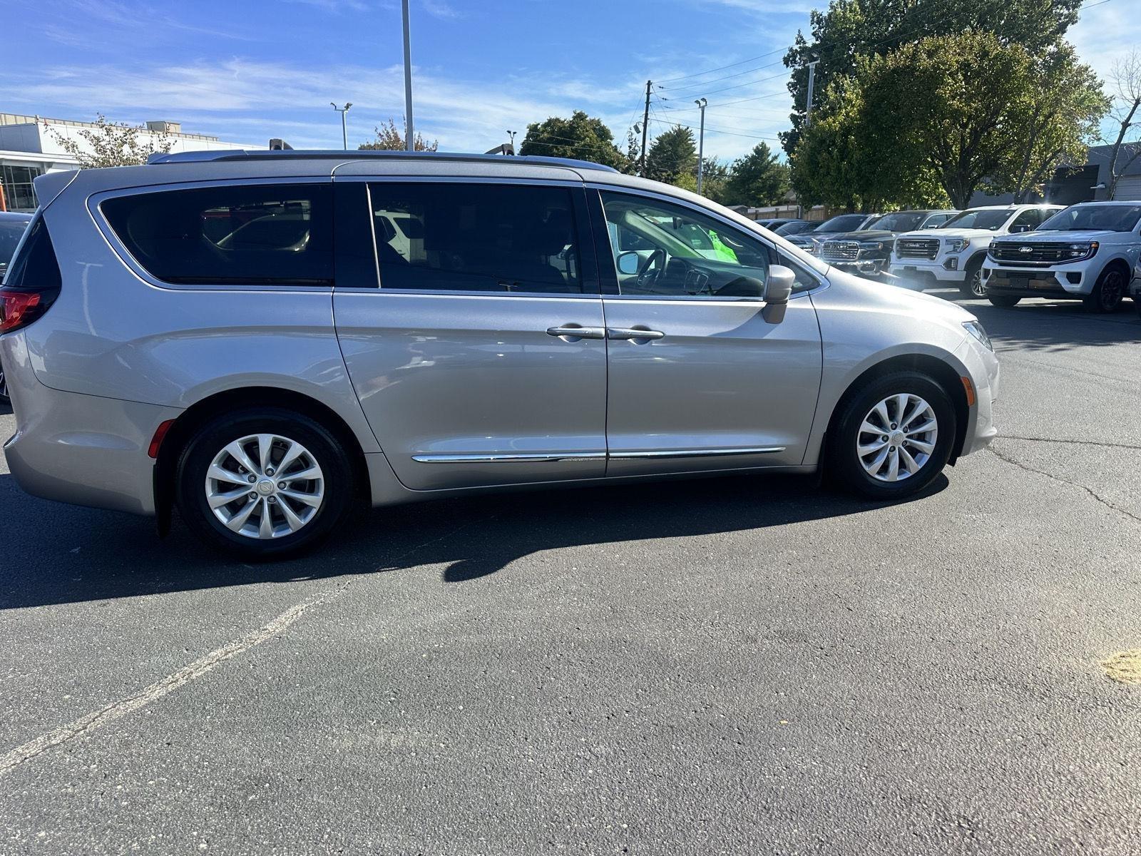 Chrysler Pacifica Touring-L 2018