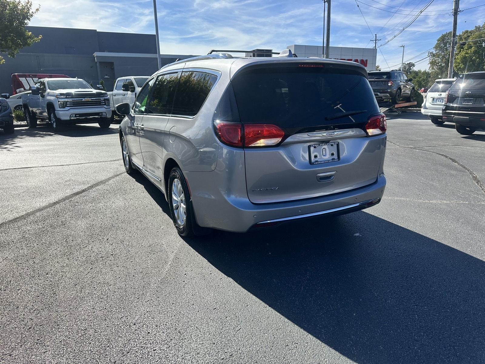 Chrysler Pacifica Touring-L 2018