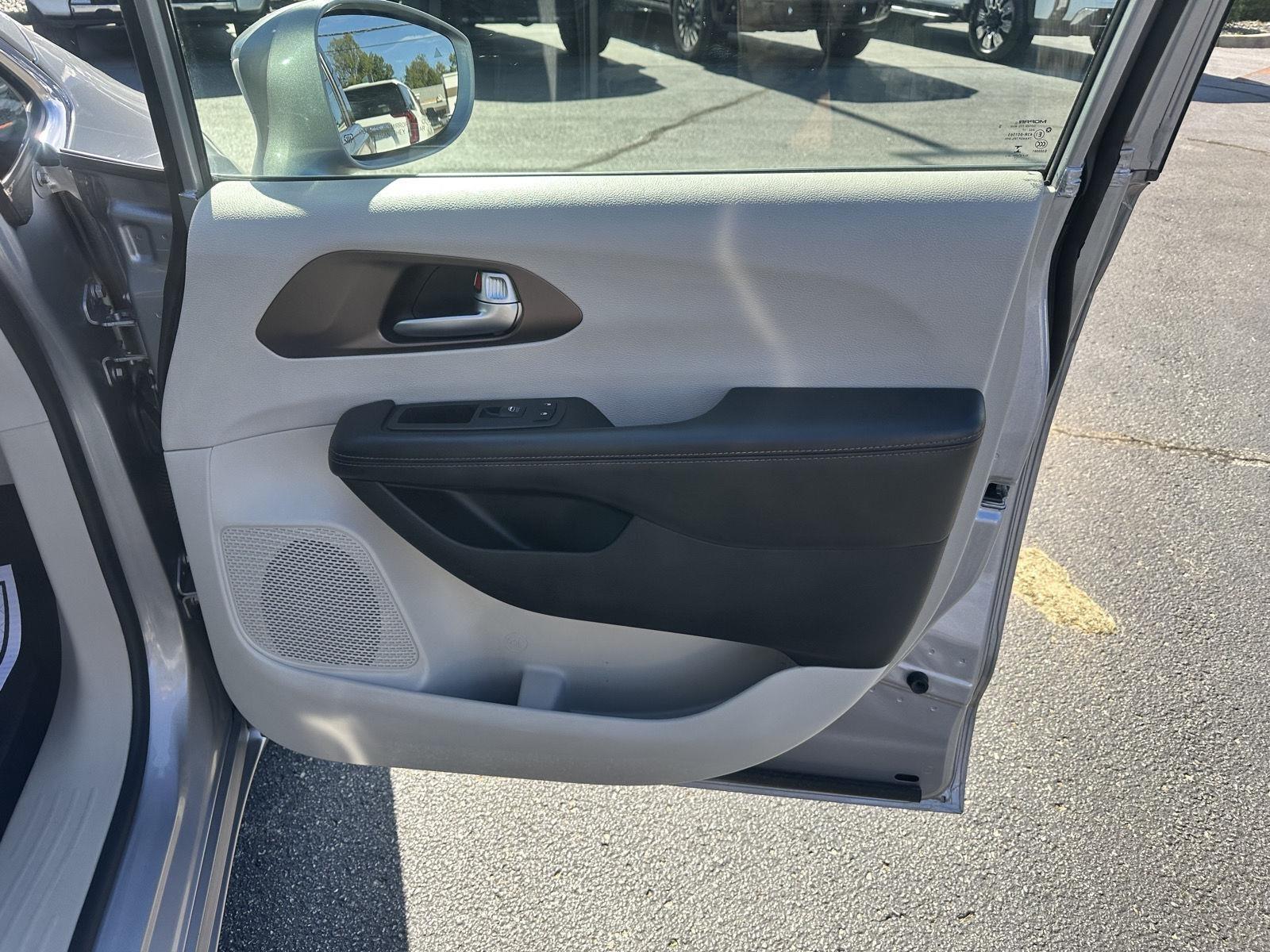 Chrysler Pacifica Touring-L 2018
