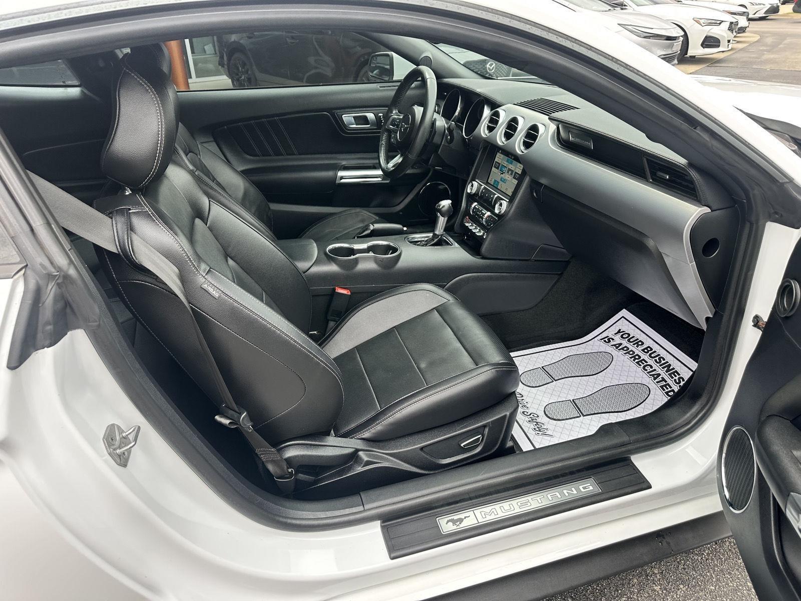 Ford Mustang EcoBoost Premium Coupe 2018