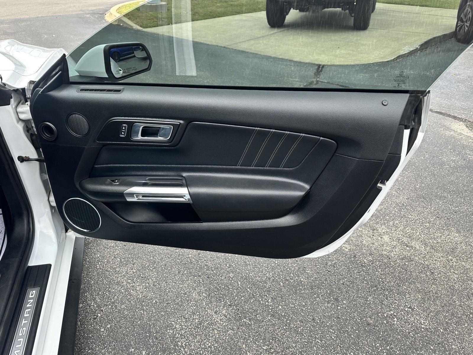 Ford Mustang EcoBoost Premium Coupe 2018