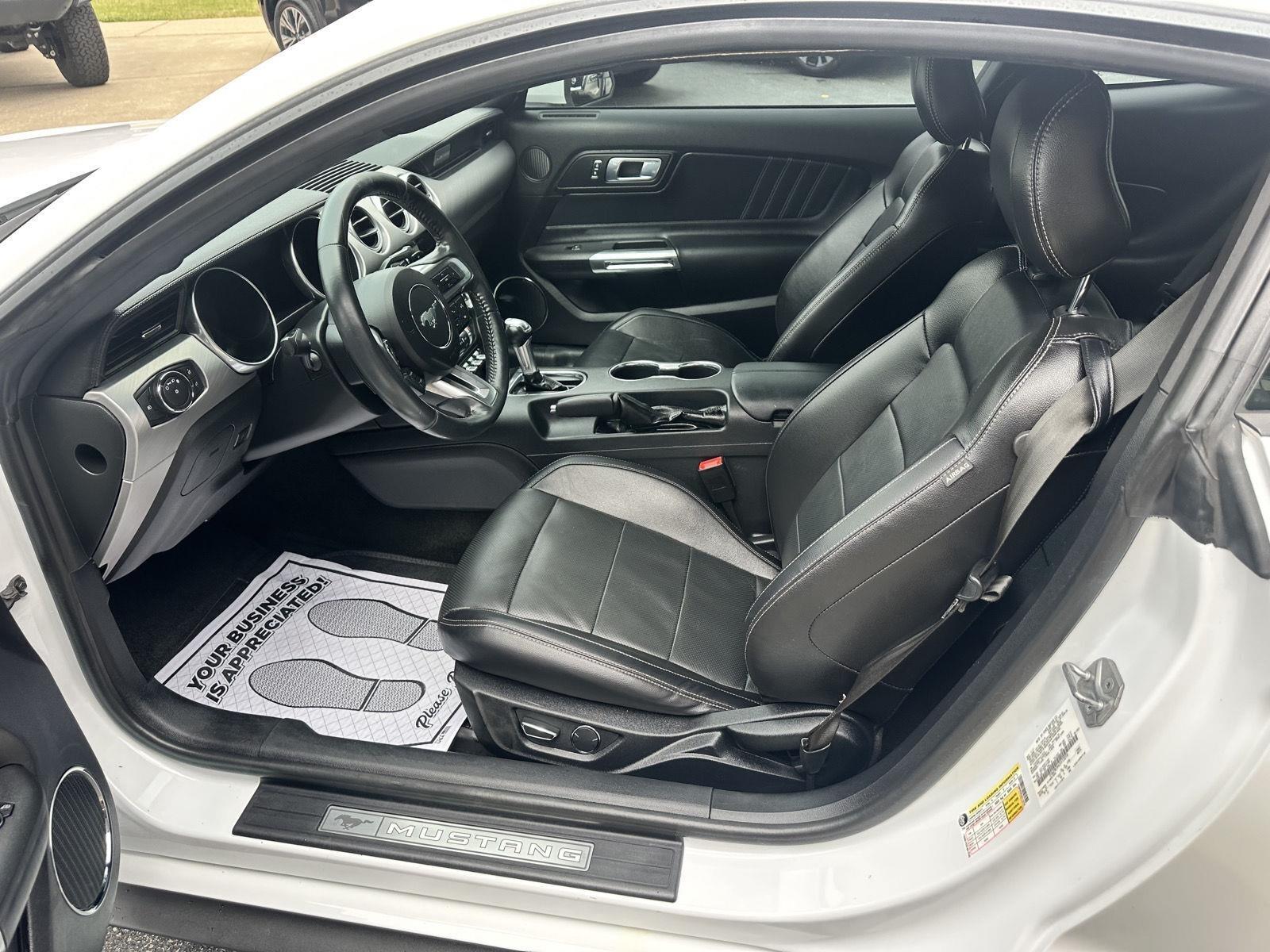 Ford Mustang EcoBoost Premium Coupe 2018