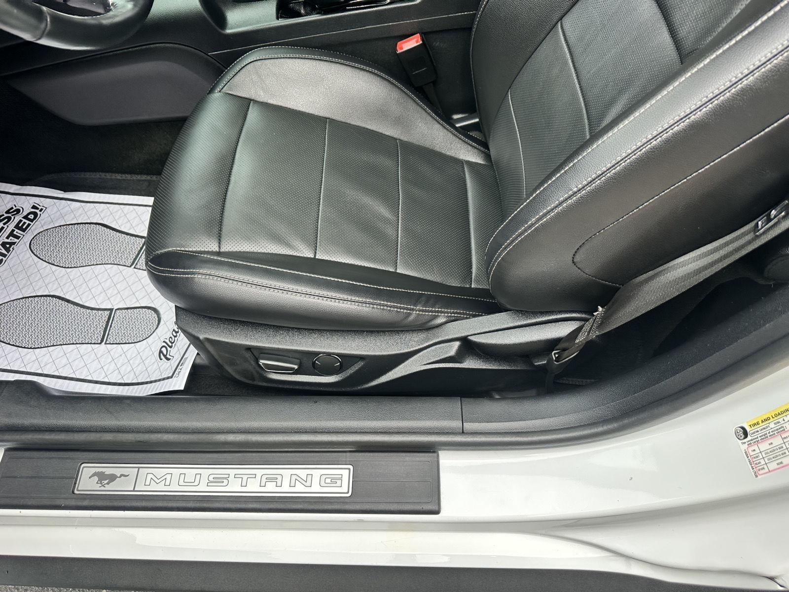 Ford Mustang EcoBoost Premium Coupe 2018