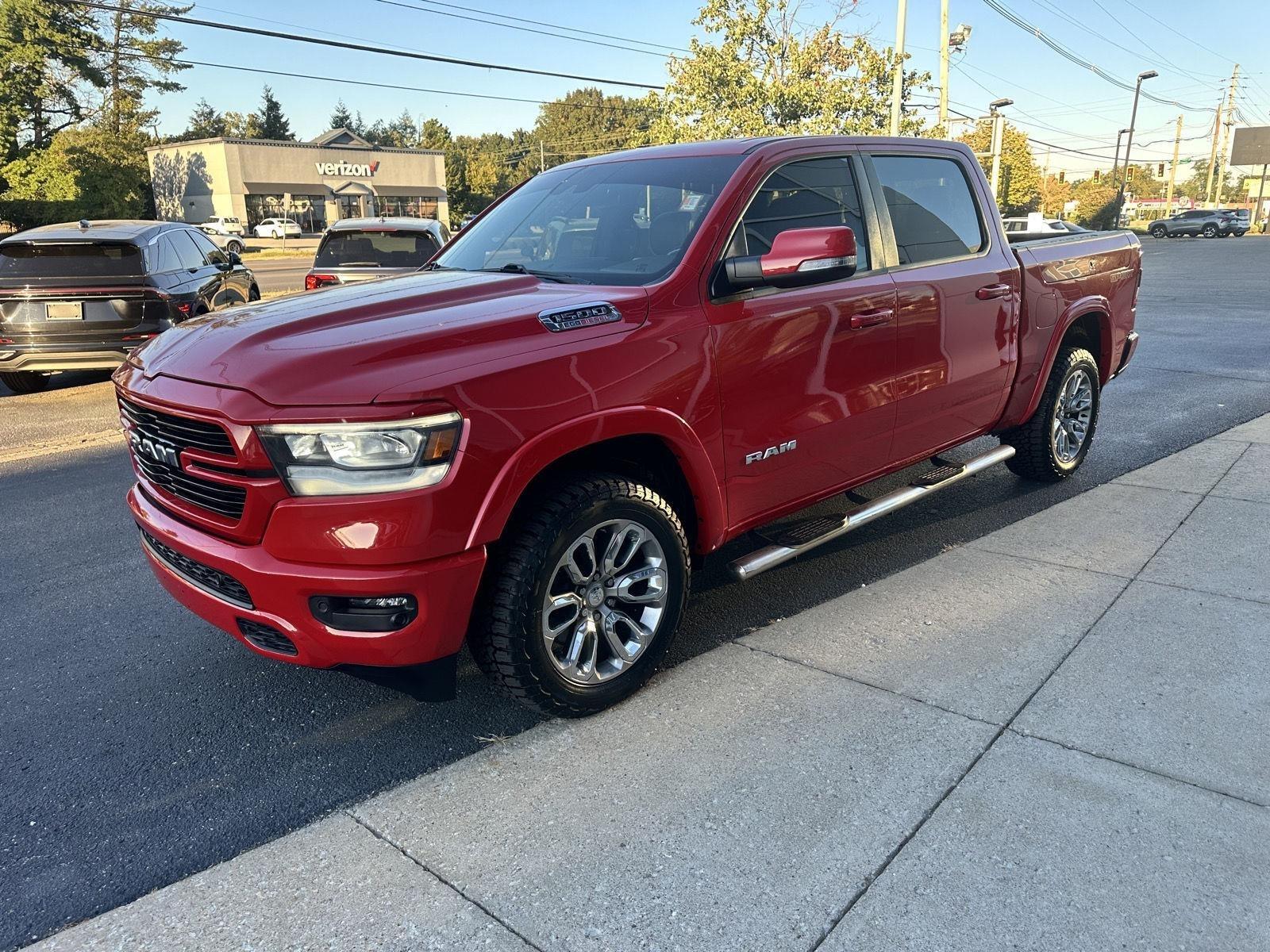 RAM 1500 Laramie Crew Cab SWB 4WD 2021