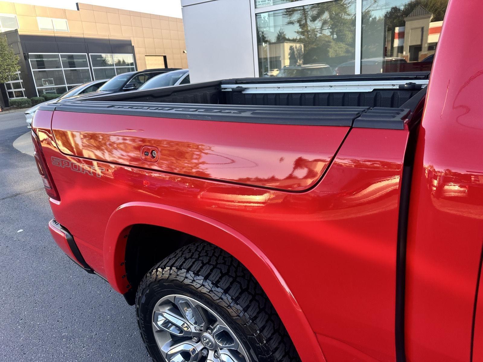 RAM 1500 Laramie Crew Cab SWB 4WD 2021