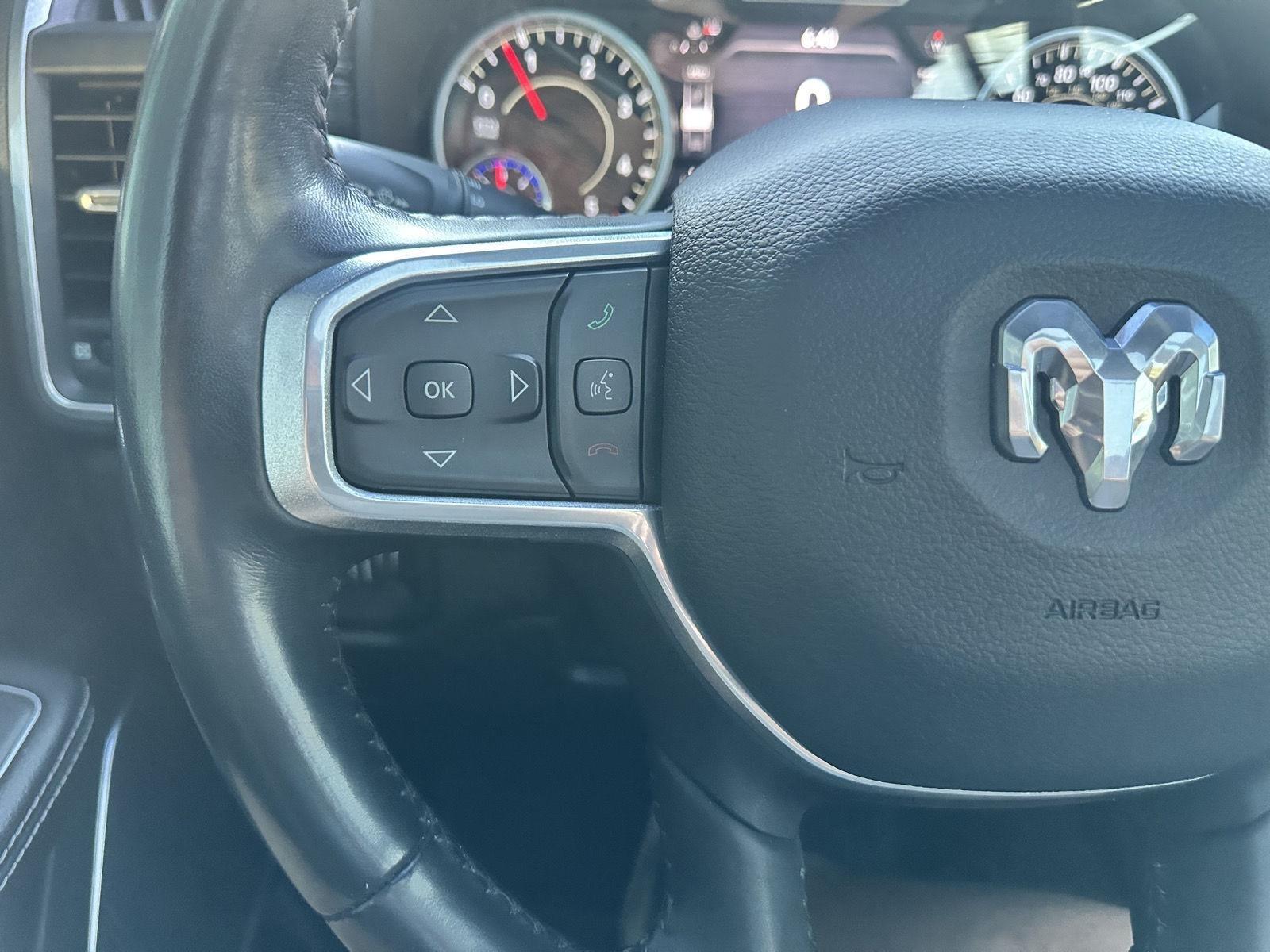 RAM 1500 Laramie Crew Cab SWB 4WD 2021