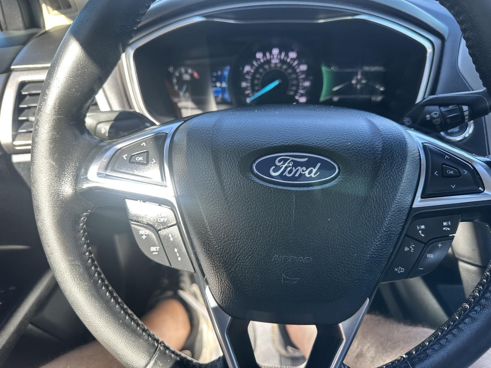 Ford Fusion SEL 2020