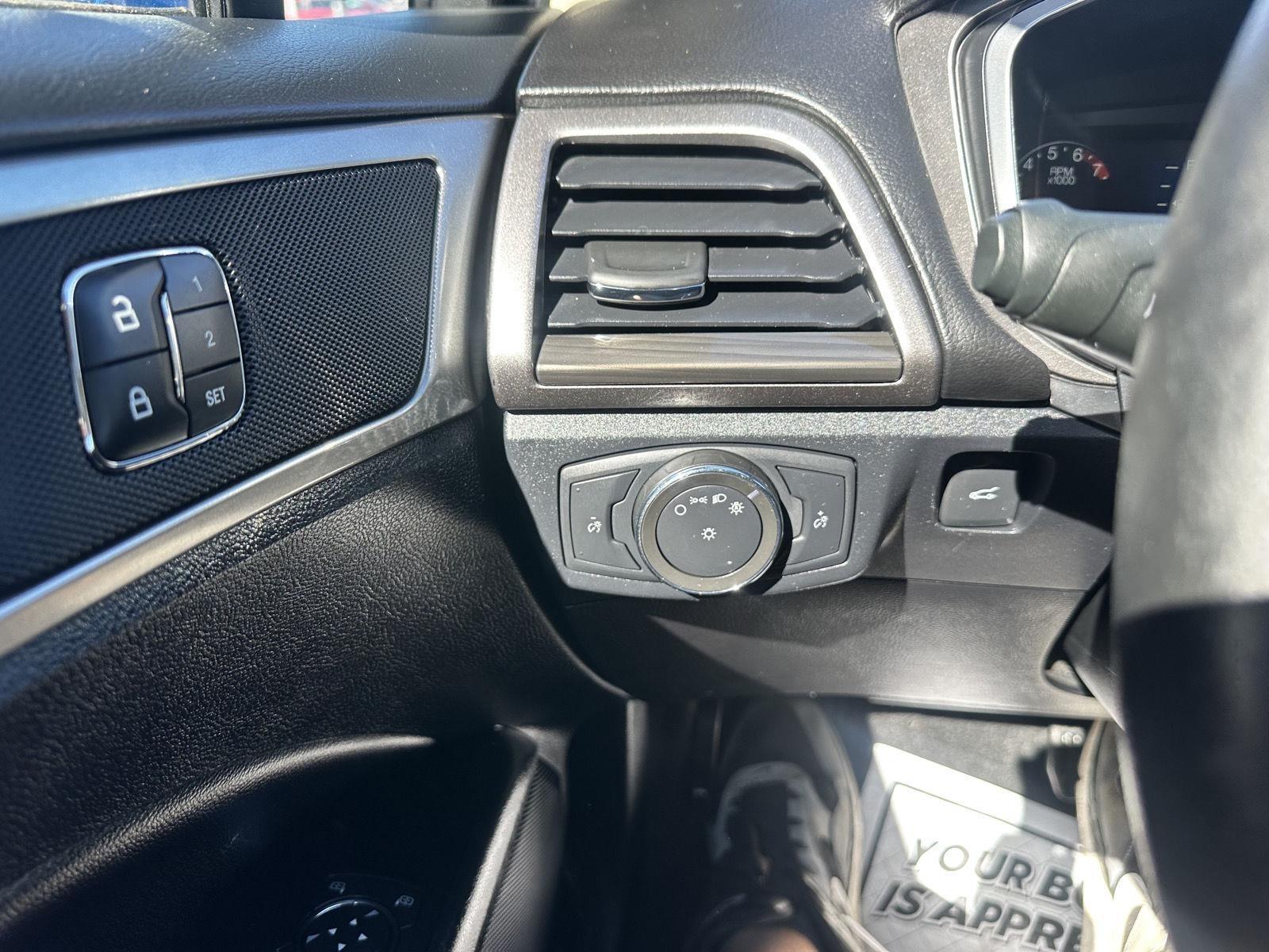 Ford Fusion SEL 2020