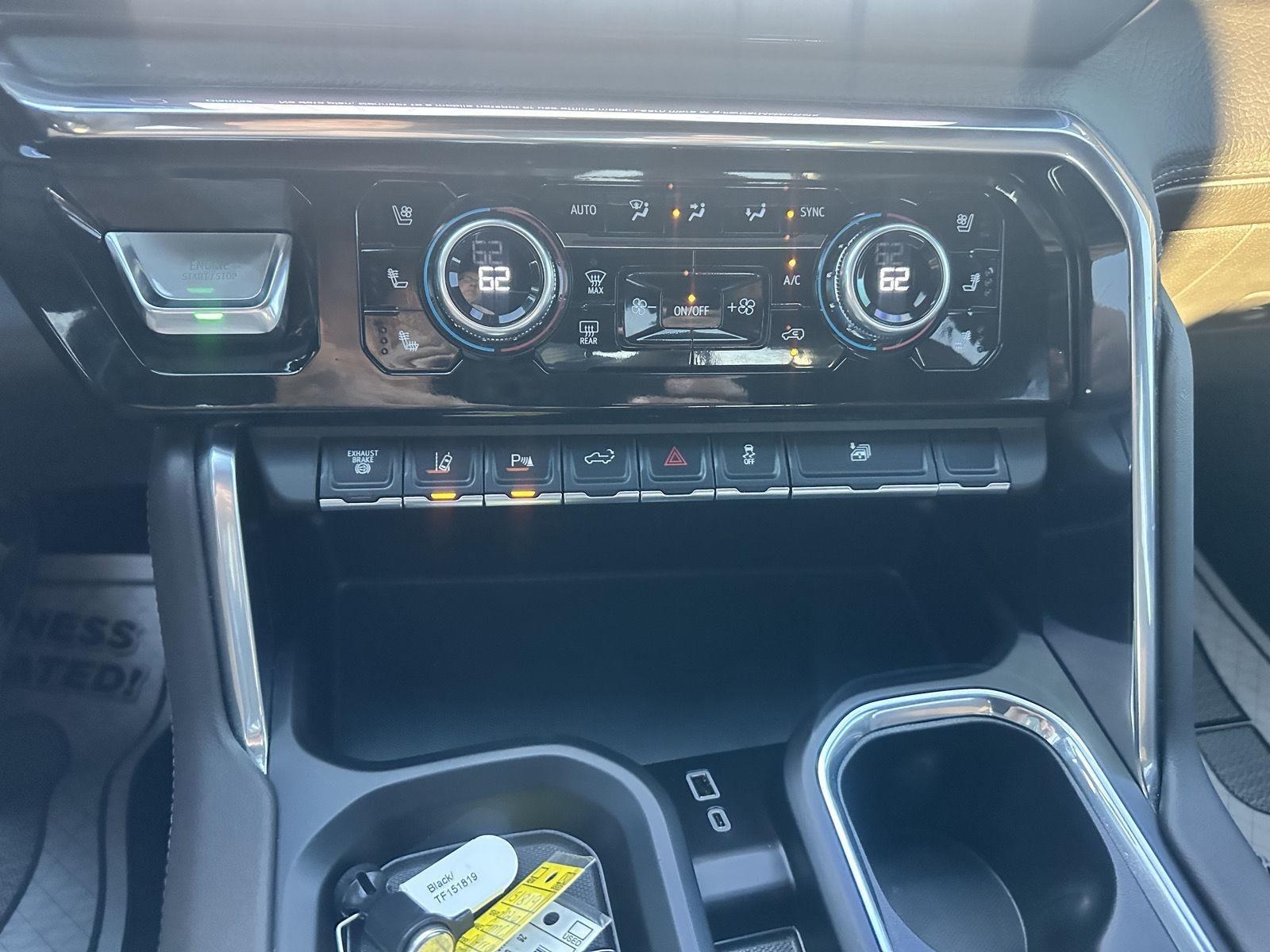 GMC Sierra photo 27