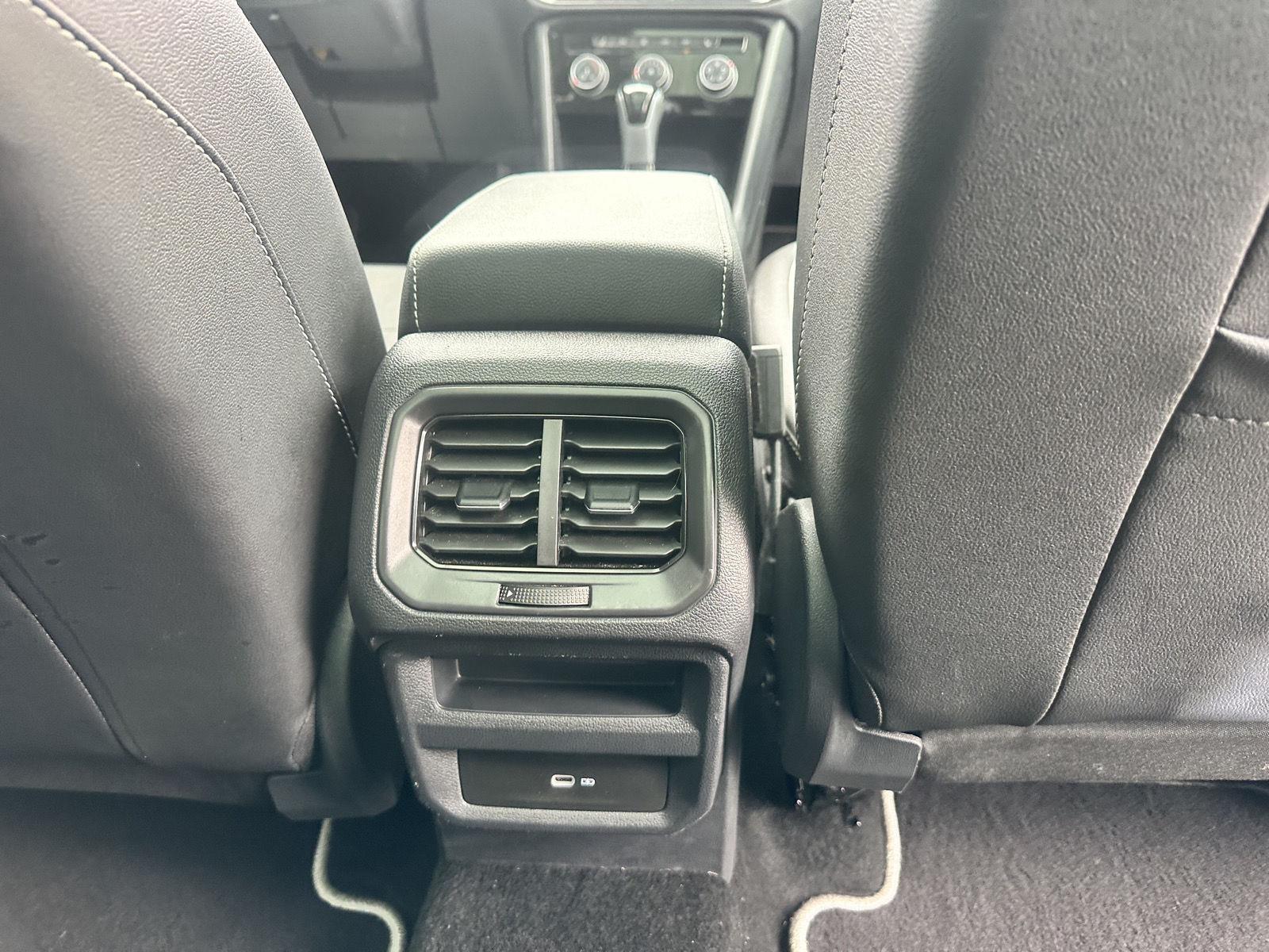 Volkswagen Taos SEL 4MOTION 2023