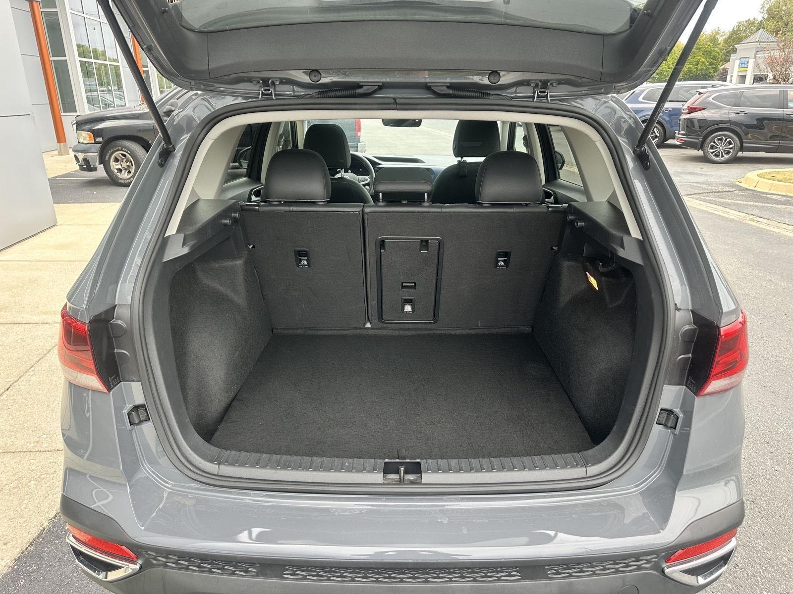 Volkswagen Taos SEL 4MOTION 2023