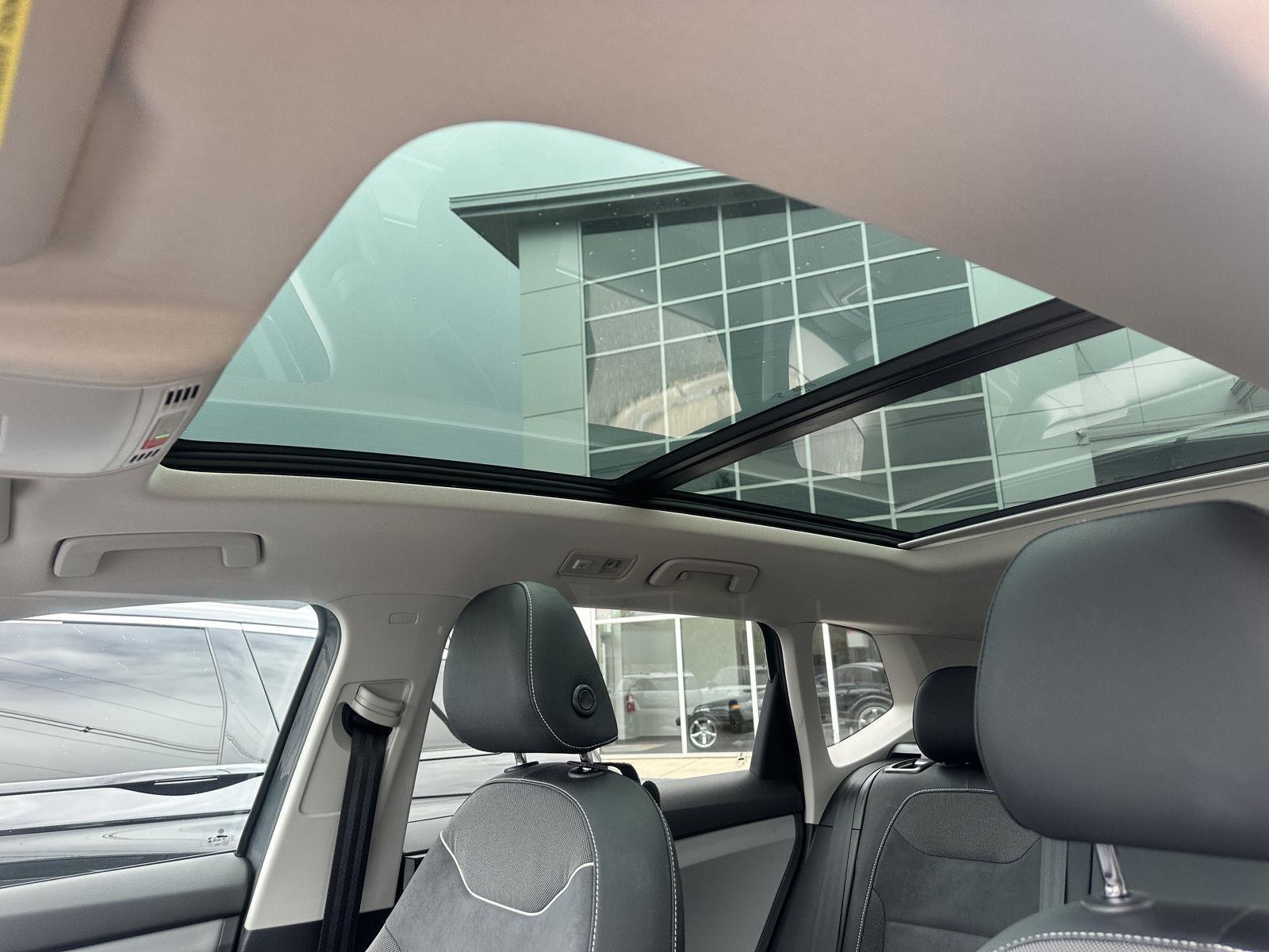 Volkswagen Taos SEL 4MOTION 2023
