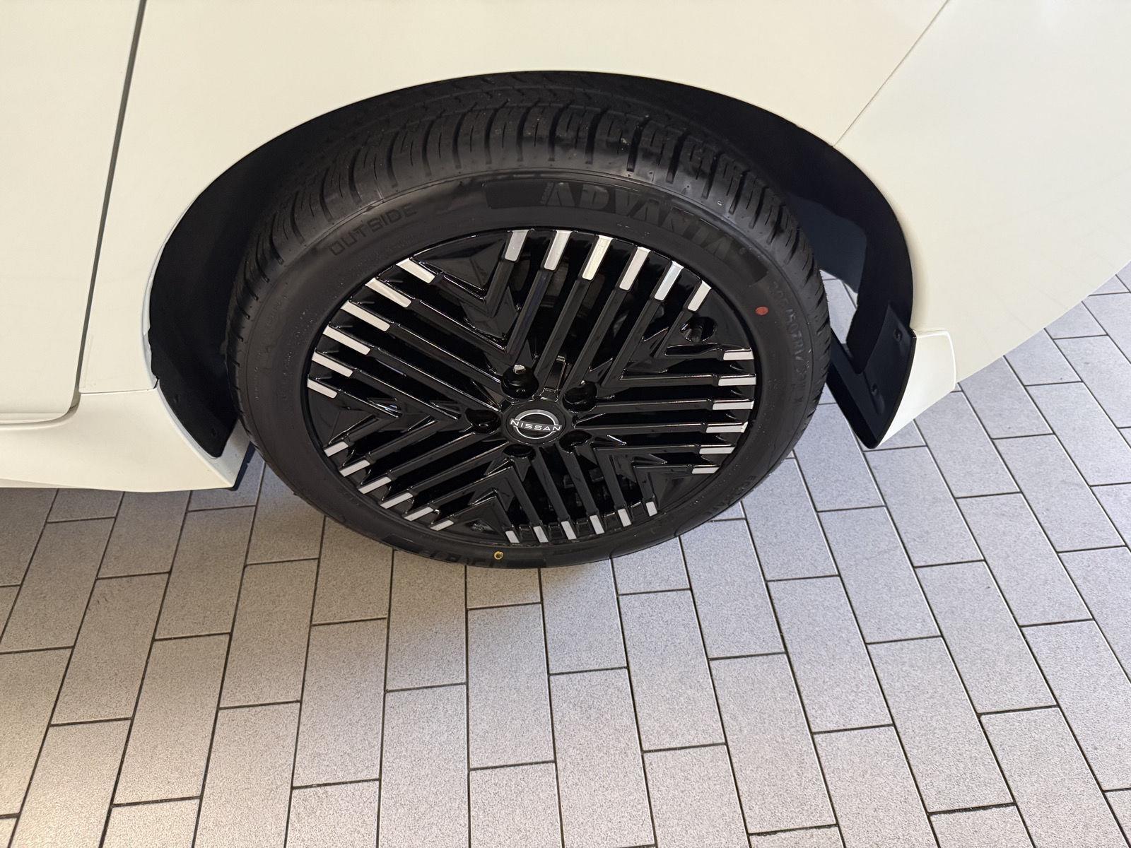 Nissan Leaf SV Plus 2025