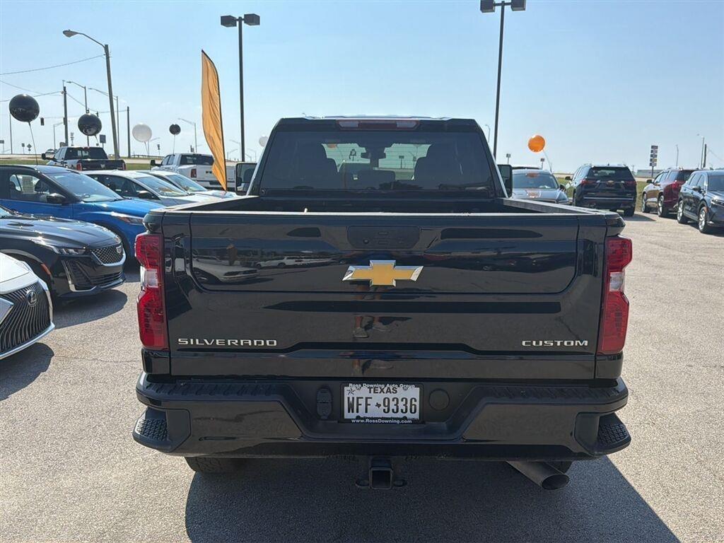 Chevrolet Silverado 2500HD Custom Double Cab Long Box 4WD 2025