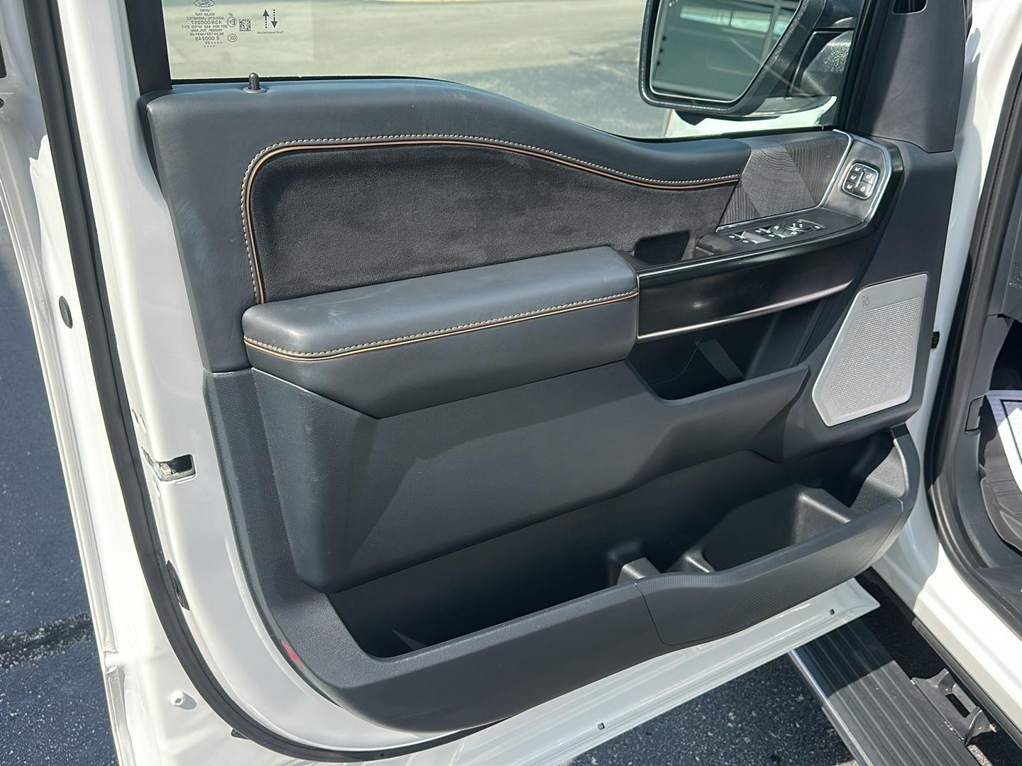 Ford F-150 Platinum SuperCrew 5.5-ft. Bed 4WD 2023