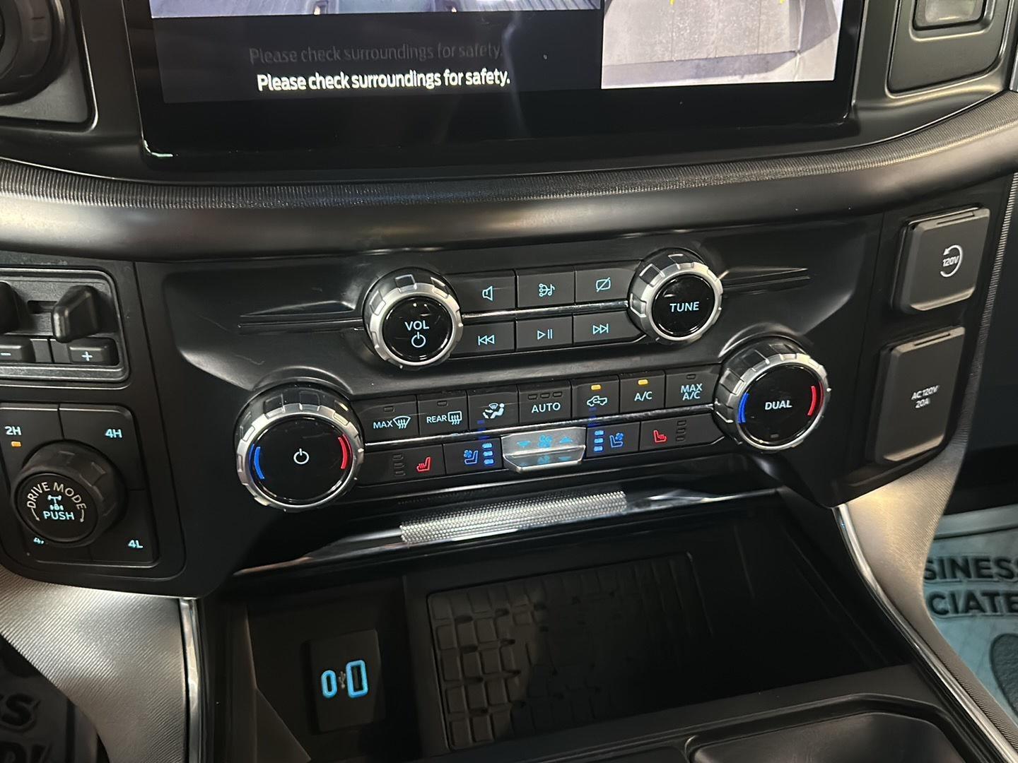 Ford F-150 Platinum SuperCrew 5.5-ft. Bed 4WD 2023