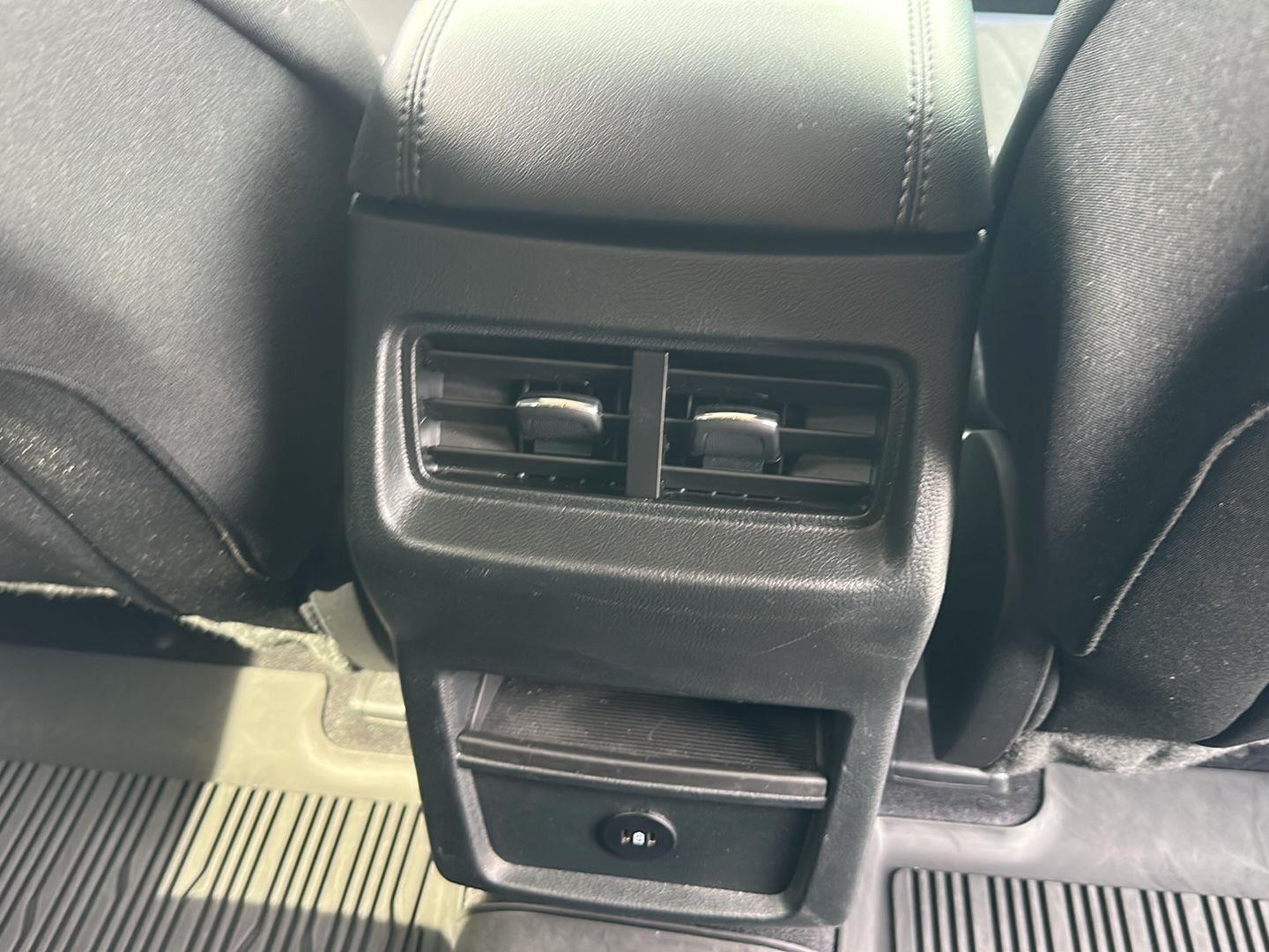 Ford Edge SE 2024