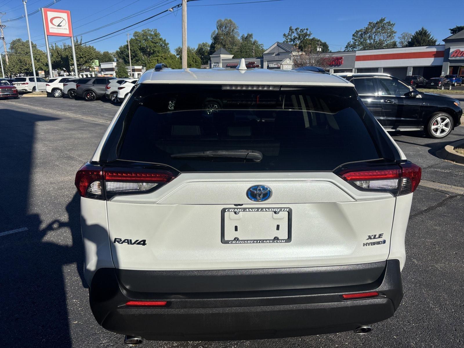 Toyota RAV4 Hybrid XLE Premium 2024