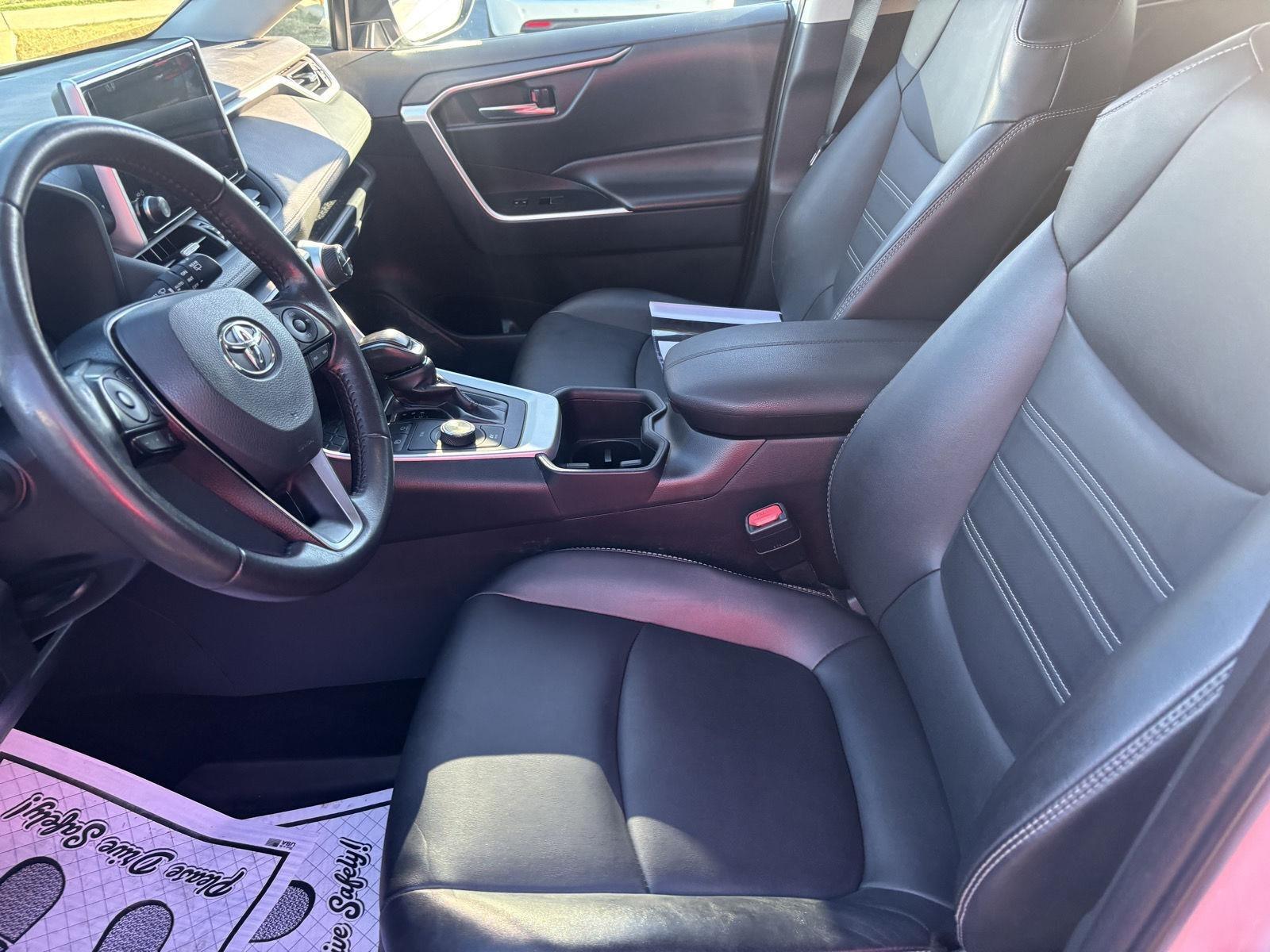Toyota RAV4 Hybrid XLE Premium 2024