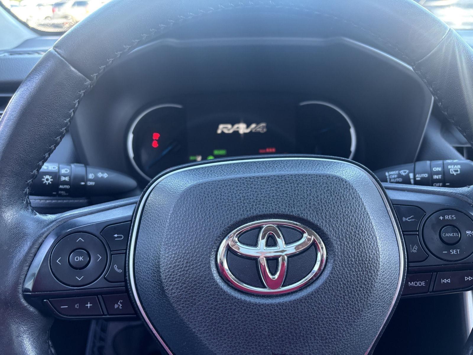 Toyota RAV4 Hybrid XLE Premium 2024